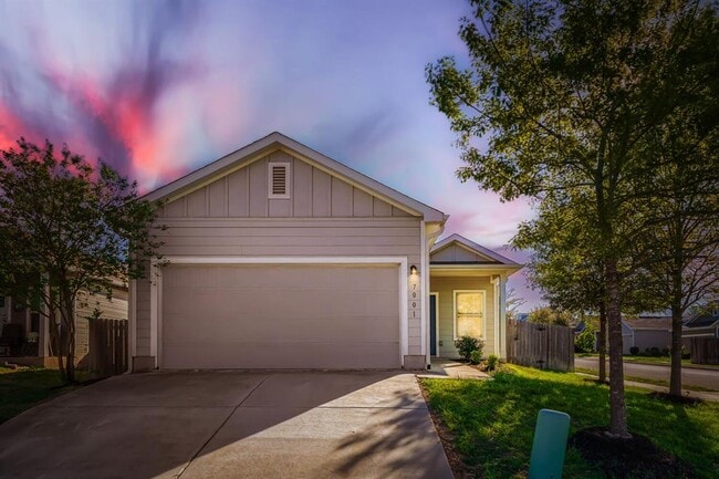 Building Photo - 7001 Tonka Ln