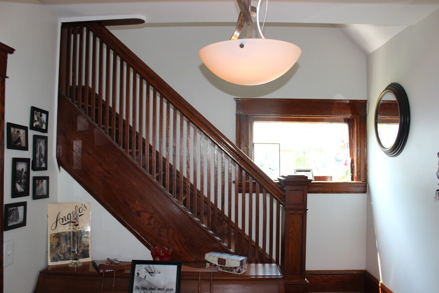 Building Photo - 217 Grant St