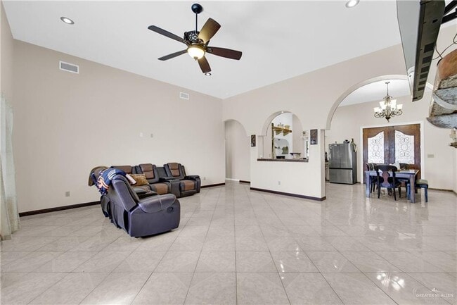 Building Photo - 20 Carpintero St