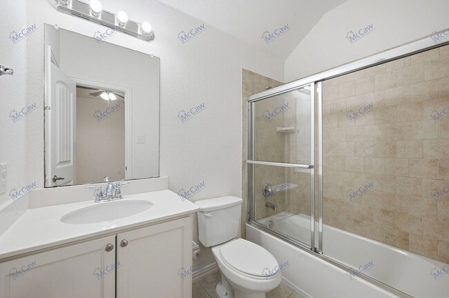 Building Photo - 3808 Hazelhurst Dr