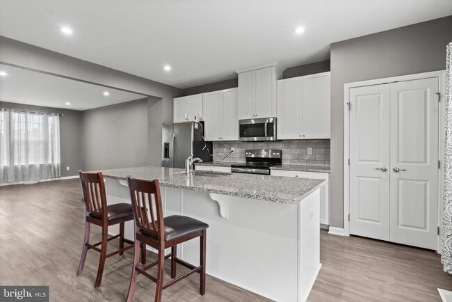 Building Photo - 100 Meridian Ln
