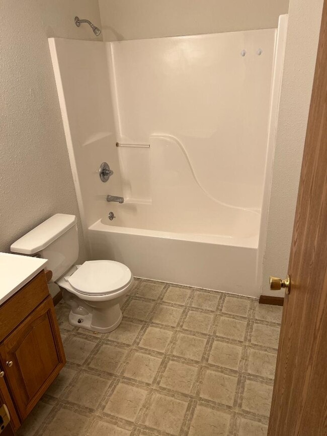 Building Photo - 100 Aldergate St