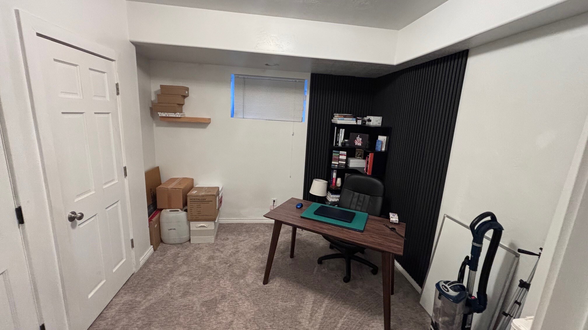 Building Photo - 1410 Canyon Dr