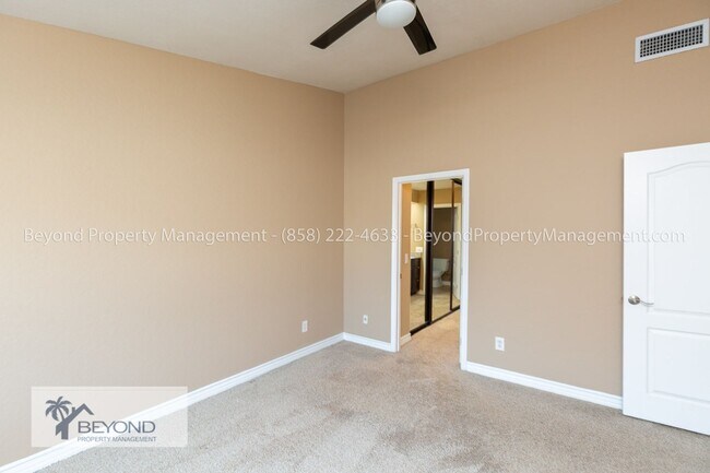 Building Photo - ***PET FRIENDLY*** 2 BED WITH DUAL PRIMARY...