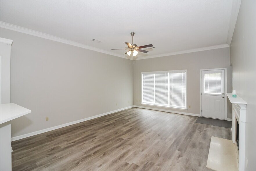 Building Photo - 8632 Brer Rabbit Cove