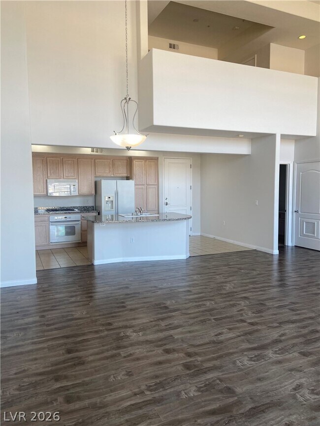 Building Photo - 20 E Serene Ave