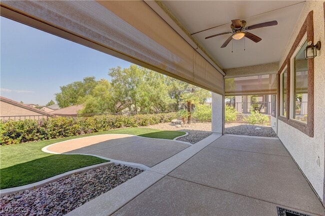 Building Photo - 2576 Chasma Dr