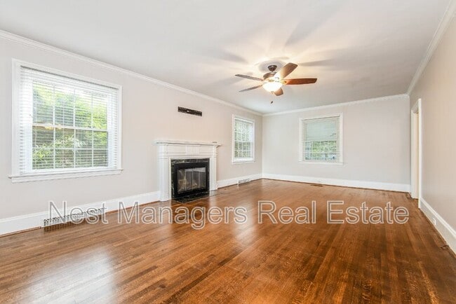 Building Photo - 220 Bradford Ave