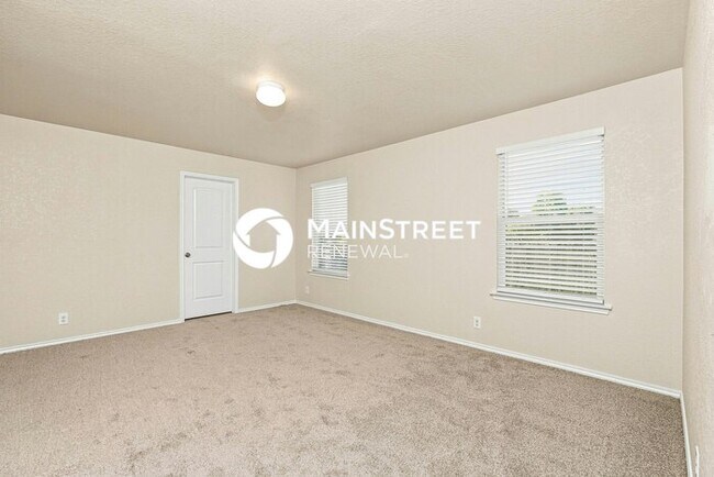 Building Photo - 4 Bedroom Pet-Friendly Home in San Antonio, TX with Main Street Renewal