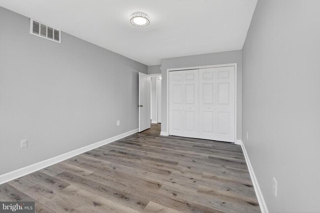 Building Photo - 1804 Metzerott Rd