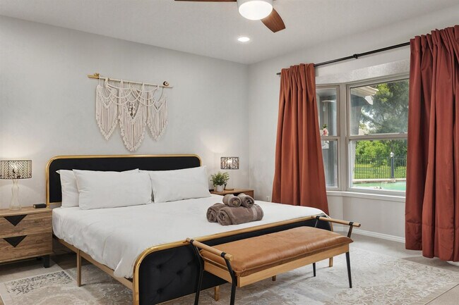 Building Photo - 5830 Jester Dr