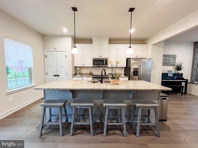 Building Photo - 4480 Commons Dr