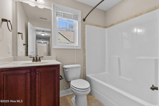 Building Photo - 280 Wiregrass Ln