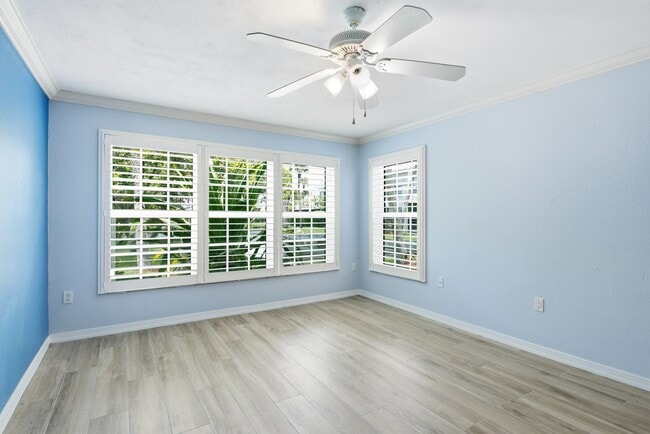 Building Photo - 2453 Egret Blvd