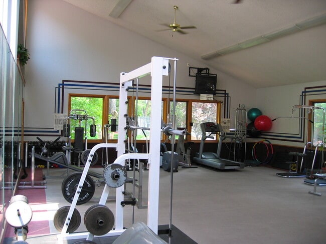 Building Photo - 2859 Shadow Creek Dr