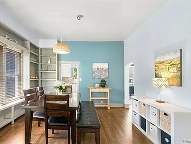 Building Photo - Charming 2 Bed 2 Bath house with Basement flex room in the heart of Englewood!