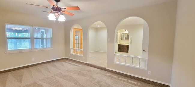 Building Photo - LARGE HOME IN NORTHEAST CLOVIS
