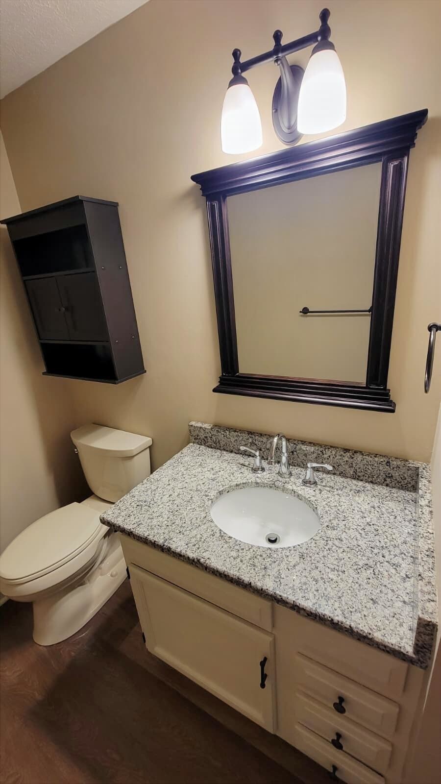 Building Photo - 6525 Blossomwood Cir NE