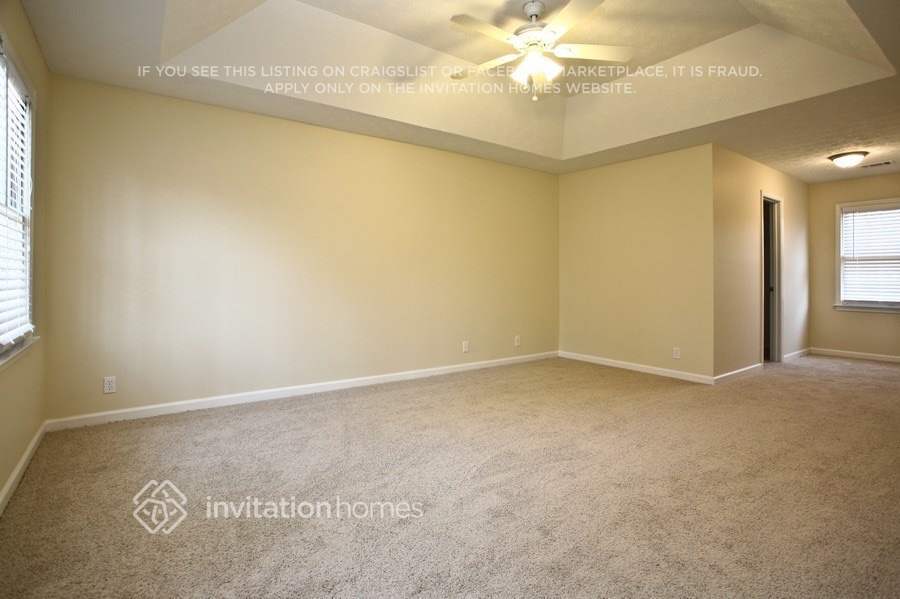 Building Photo - 2270 Springer Walk