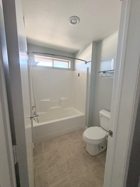 Building Photo - 42925 Madison St