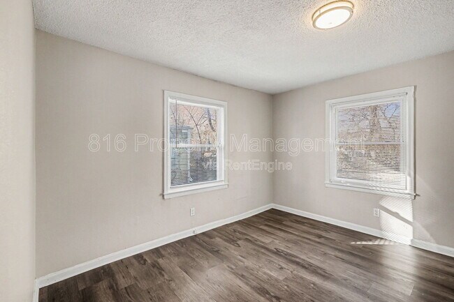 Building Photo - 6230 Agnes Ave