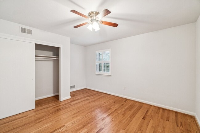 Building Photo - Charming 4BR/2BA Home for Rent in McLean!