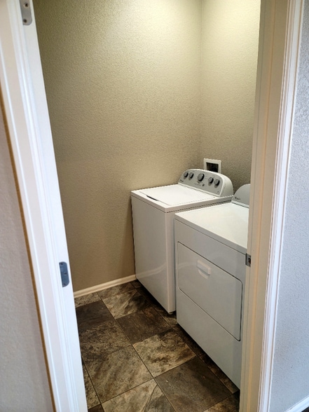 Building Photo - 3758 Torch Lily St