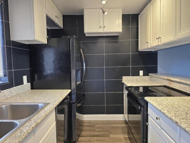 Building Photo - 92-1191-1191 Palahia St