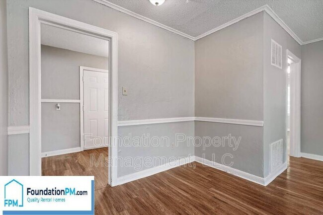 Building Photo - 1413 Semmes St