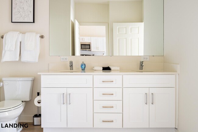 Building Photo - 6225 Mobile Hwy