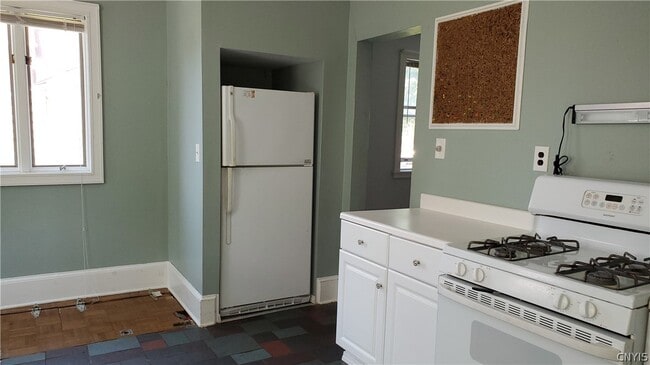 Building Photo - 114 Washington St