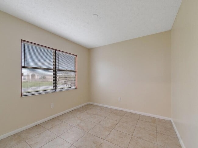 Building Photo - 1166 SE Preston Ln