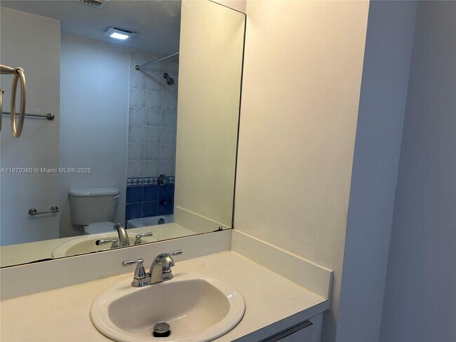 Building Photo - 3500 Coral Wy