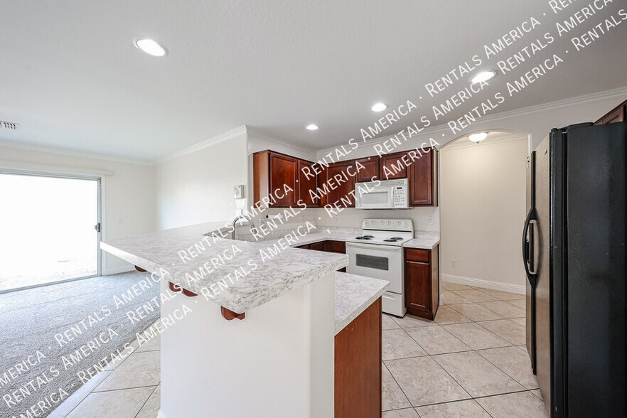 Building Photo - 1517 S 219th Dr