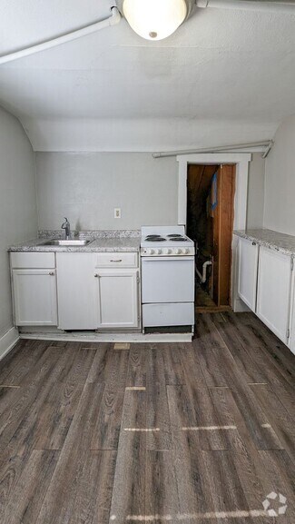 Building Photo - 2405 W Jackson St