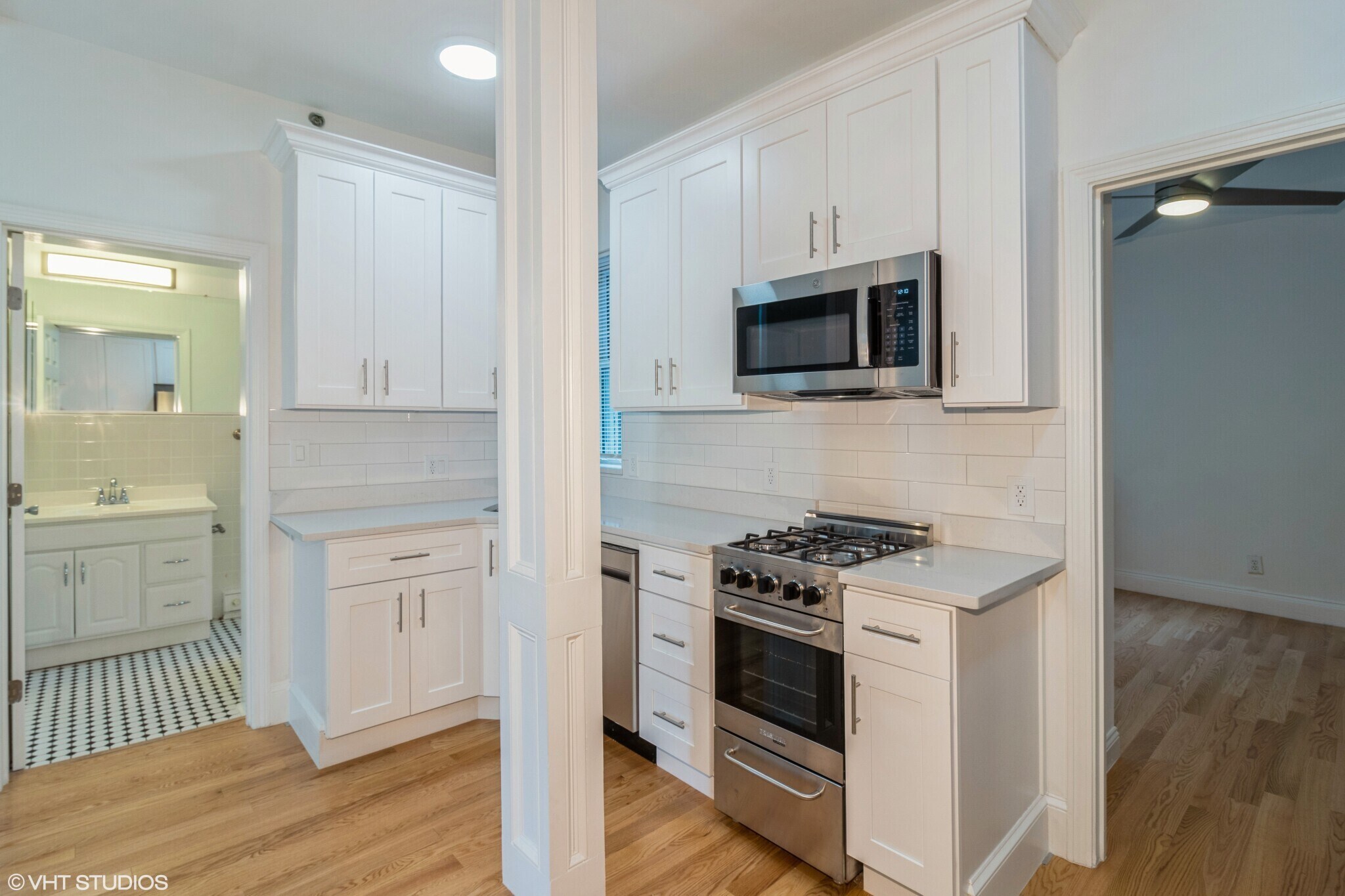 Building Photo - 125 Park Dr