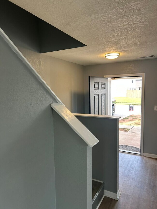 Building Photo - Madison City - County Line Road -Redstone Arsenal Gate 7