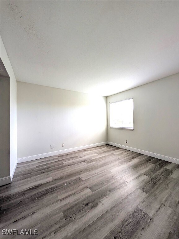 Building Photo - 2855 Winkler Ave
