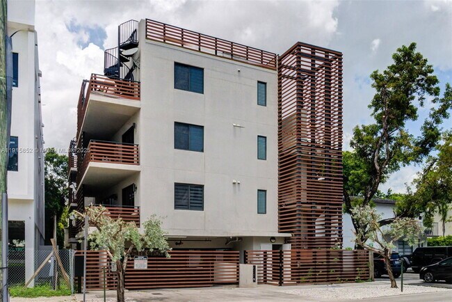 Primary Photo - 2955 Bird Ave