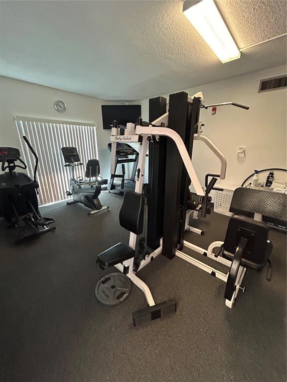 Building Photo - 690 Osceola Ave