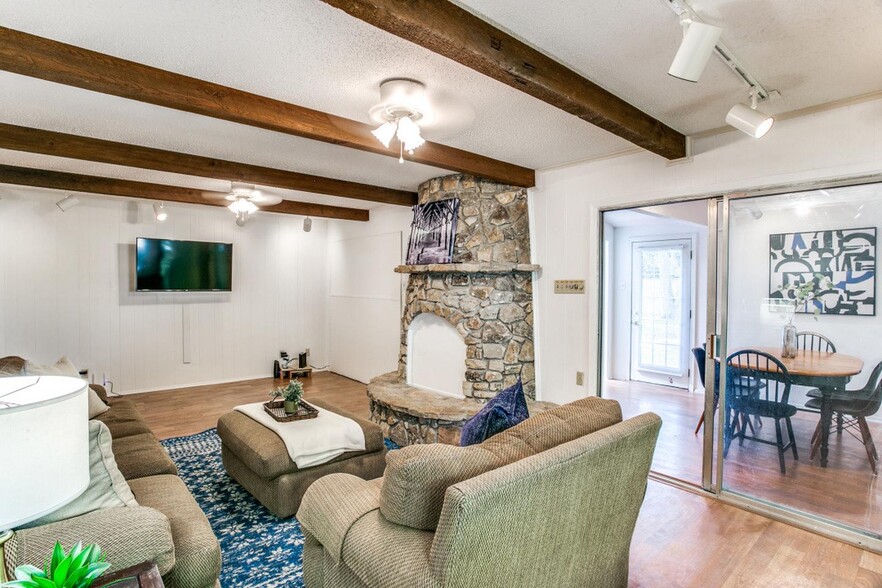 Primary Photo - 108 Mill Creek Dr