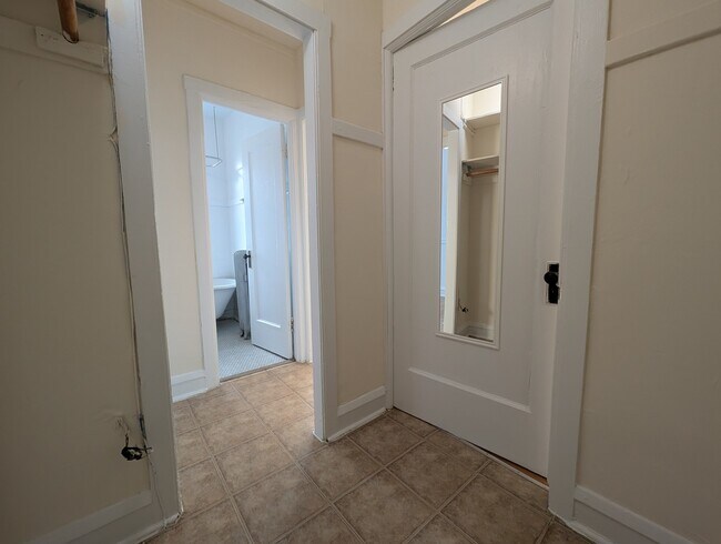 Building Photo - 3310 W Schubert Ave