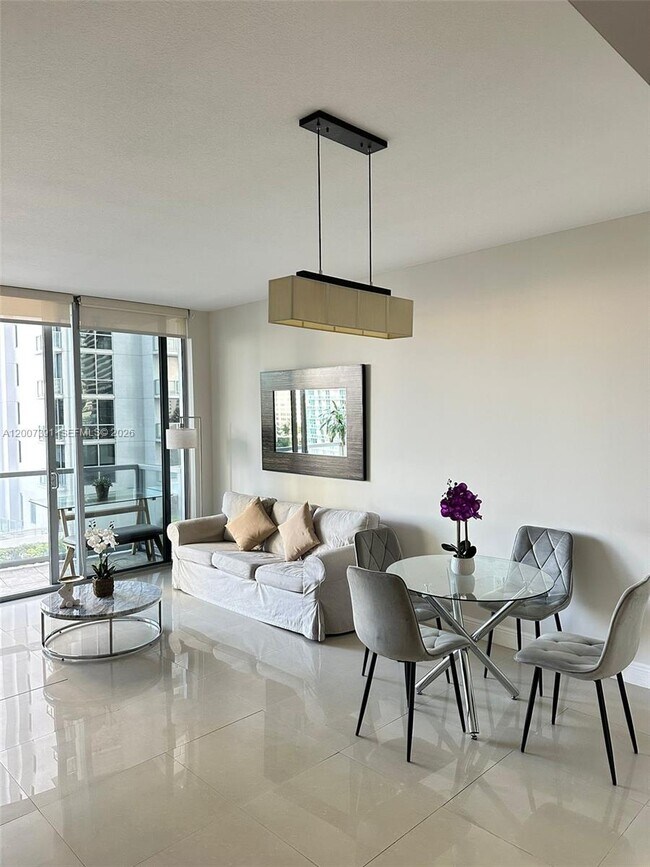 Building Photo - 1050 Brickell Ave