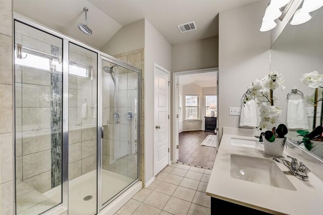 Building Photo - 212 Durata Dr