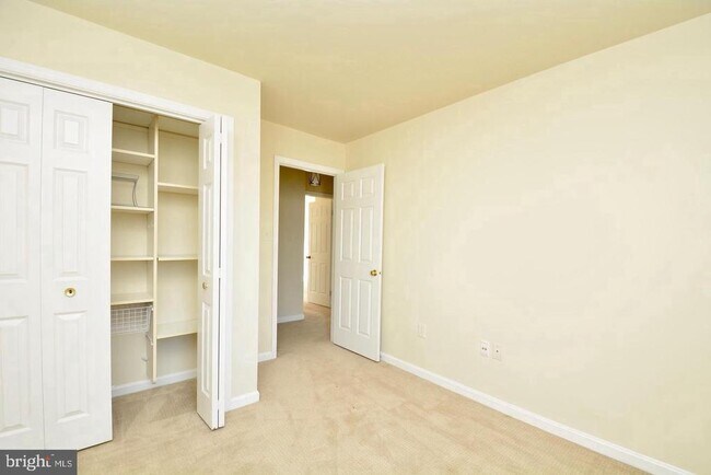 Building Photo - 7209 Burton Hill Ct