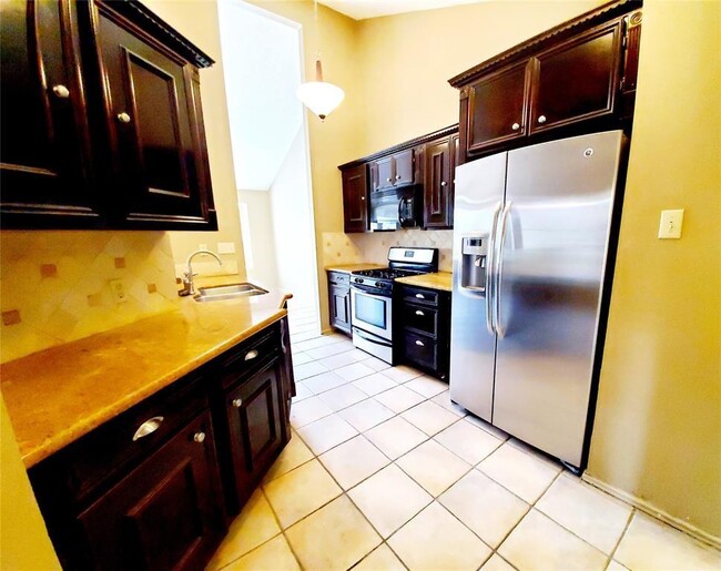 Building Photo - 11503 Stansberg Dr