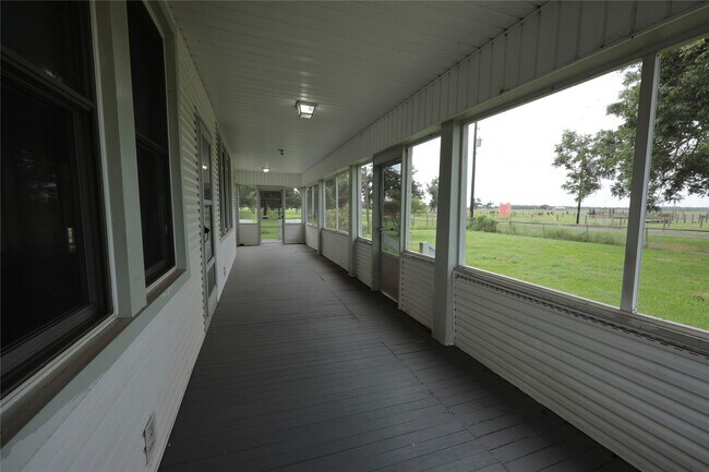 Building Photo - 3289 Co Rd 158