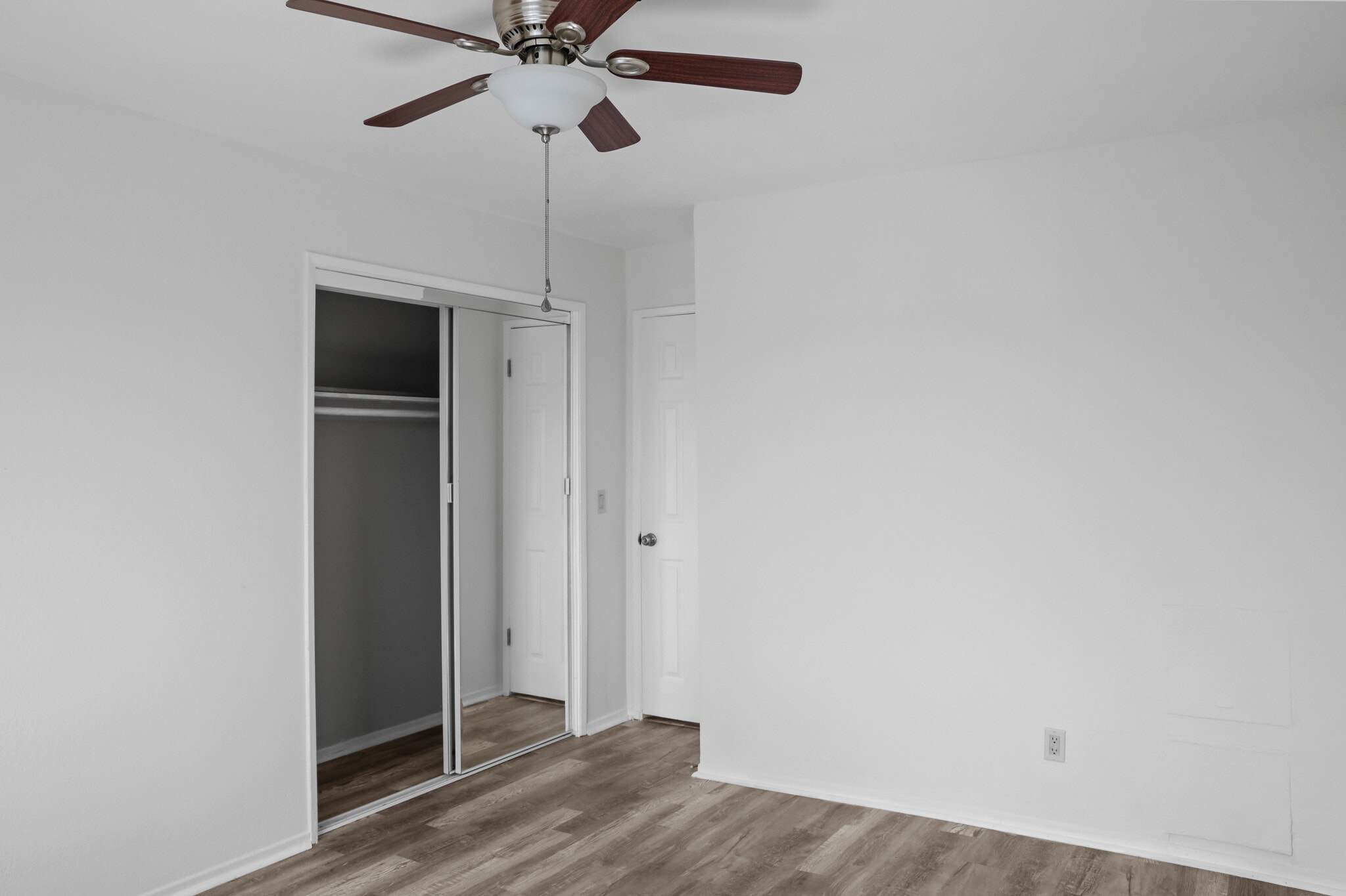 Building Photo - 324 Stepney St