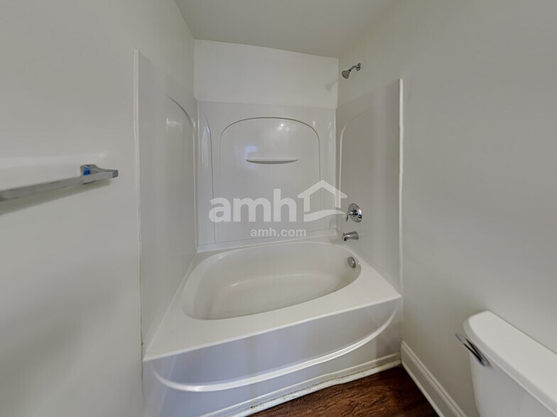 Building Photo - 10502 Carver Falls Rd