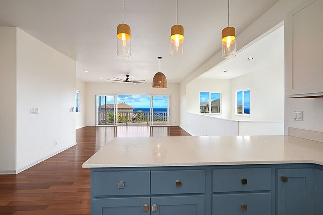 Building Photo - Beautiful 4 Bedroom, 4 Bathroom Home in th...